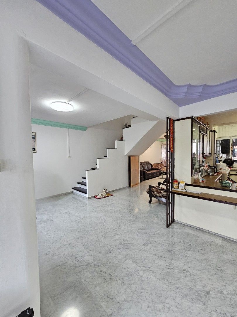 Rare and Spacious Corner Executive Maisonette in Yishun! (Category: HDB) located in Singapore. Submitted by property_a_to_zac (Listing ID 1378616723, Image 3). Description: Your imagination is your only limitation!! 🏡 352 Yishun Ring Road 📏 1657 sqft ✅ Rare Corner EM with privacy ✅ Bright and Windy ✅ North South facing ✅ Big Open Concept Kitchen Possible ✅ Potential to add 4th & 5th bedroom ✅ Walk to hawker centers and coffeeshops ✅ Walk to nei