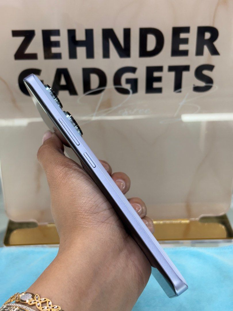 REDMI NOTE 13 PRO PLUS 12/512GB OPENLINE (GLOBAL VERSION) (Category: Xiaomi) located in San Juan City. Submitted by desireebayal96 (Listing ID 1378699368, Image 2). Description: REDMI NOTE 13 PRO + 5G * 12+6/512GB * GLOBAL VERSION * DUAL SIM (OPENLINE) * 200 MP * 5000mAh * 120Hz * SLIGHTLY USED * 99% SMOOTH * NO DENTS * NO ISSUE * NO HISTORY OF REPAIR * NO AMOLED BURN OPEN FOR COD SAME DAY DELIVERY PLUS SHIPPING FEE MESSAGE ME DIRECTLY FOR MORE I