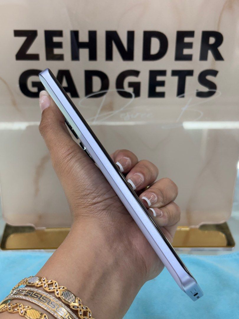 REDMI NOTE 13 PRO PLUS 12/512GB OPENLINE (GLOBAL VERSION) (Category: Xiaomi) located in San Juan City. Submitted by desireebayal96 (Listing ID 1378699368, Image 3). Description: REDMI NOTE 13 PRO + 5G * 12+6/512GB * GLOBAL VERSION * DUAL SIM (OPENLINE) * 200 MP * 5000mAh * 120Hz * SLIGHTLY USED * 99% SMOOTH * NO DENTS * NO ISSUE * NO HISTORY OF REPAIR * NO AMOLED BURN OPEN FOR COD SAME DAY DELIVERY PLUS SHIPPING FEE MESSAGE ME DIRECTLY FOR MORE I