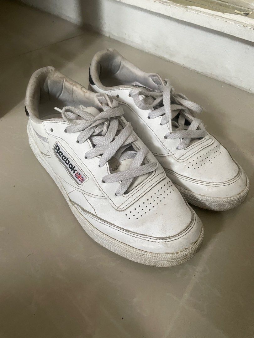 Reebok Club C White/Black (Category: Sneakers) located in Manila. Submitted by chichlchi (Listing ID 1378551887, Image 1). Description: •lalamove/jnt •di pa nalalabhan but will wash before shipping 🥹 • no flaws when it comes to functionality (maayos pa grip and all) •US size 7 W.