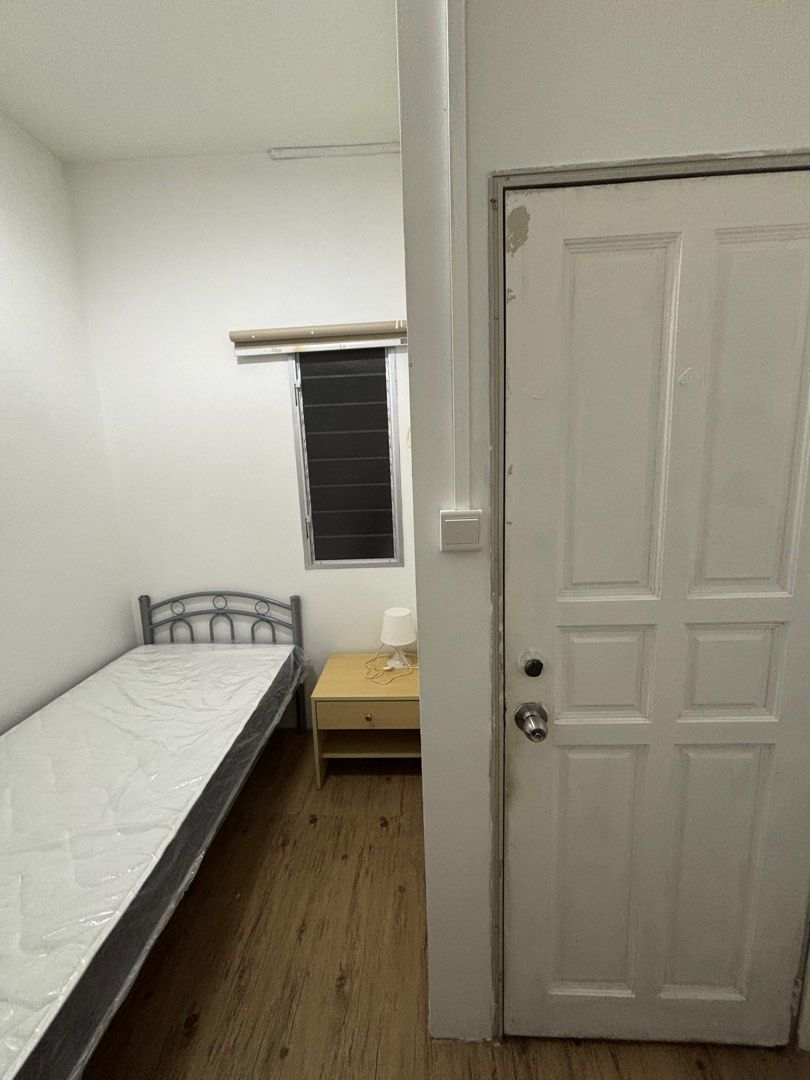 Rochor/Jalan Besar/Bugis/little India shophouse common room for 1 person only. $880 not including PUB63226717508611112