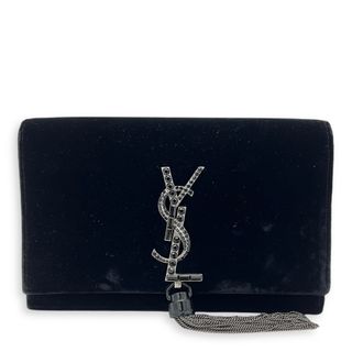 (Category: ) located in . Submitted by carousellluxury (Listing ID 1359157759, Image 1). Description: .