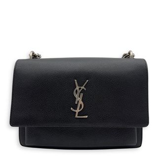 (Category: ) located in . Submitted by carousellluxury (Listing ID 1359185753, Image 1). Description: .