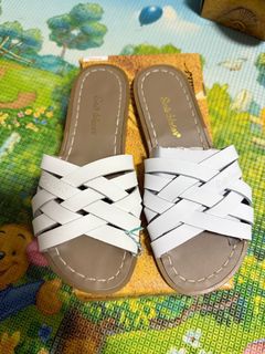 (Category: ) located in . Submitted by niyyah07 (Listing ID 1378672753, Image 1). Description: .