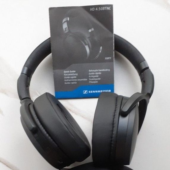 SENNHEISER noise-cancelling headphones. (Category: Headphones & Headsets) located in Singapore. Submitted by etadnan (Listing ID 1378532548, Image 2). Description: SENNHEISER noise-cancelling headphones. Seldom used, Condition as new..