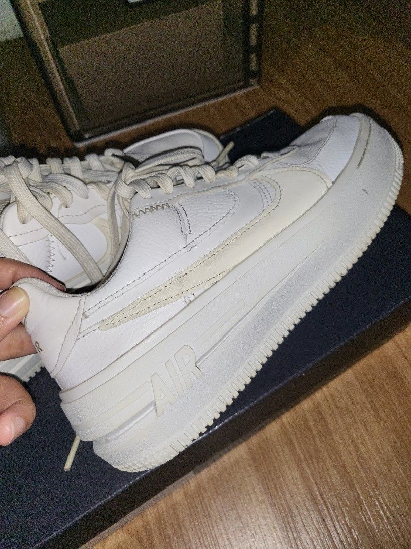 Sepatu Nike Air force Platform white, Fesyen Wanita, Sepatu di