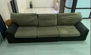 (Category: ) located in . Submitted by toh9696 (Listing ID 1378706537, Image 1). Description: .