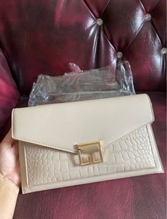 (Kategori: ) berada di . Dikirim oleh opiii30 (ID iklan 1378669189, Gambar 1). Deskripsi: .