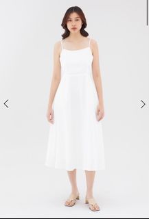 (Category: ) located in . Submitted by thebasicwardrobe (Listing ID 1378591757, Image 1). Description: .