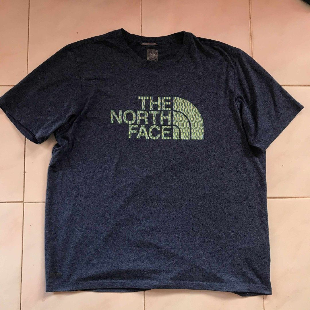 Tnf aspack 🥵 (Category: Activewear) located in Jinoba-an. Submitted by eegiboy (Listing ID 1378669794, Image 2). Description: wts: aspack ! tnf shirt & camou waistbag large size dimes: 22/27 both excellent condition issue: pinhole sa shirt 1kshipped na dm me if interested thankyou.