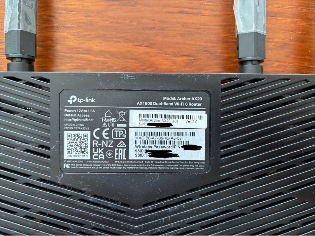 TP-Link Archer AX20 AX1800 Dual-Band Wi-Fi 6 Router (Category: Networking) located in Singapore. Submitted by jrjclark (Listing ID 1378604399, Image 2). Description: Selling a TP-Link Archer AX1800 router. It has multiple LAN ports and a USB port. Includes the power adapter. The router is in good condition and ready for use. Perfect for upgrading your home network to Wi-Fi 6..
