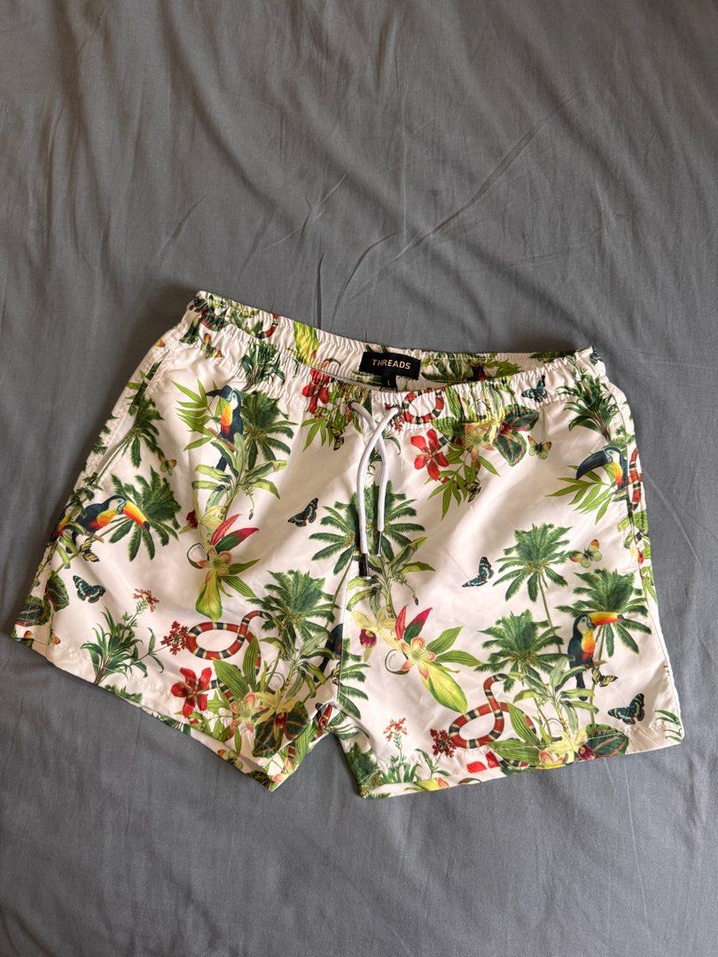 Unbranded Swim Shorts Large (Category: Swim Trunks & Board Shorts) located in Quezon City. Submitted by raymond3621 (Listing ID 1378654952, Image 2). Description: First Medium to Large.