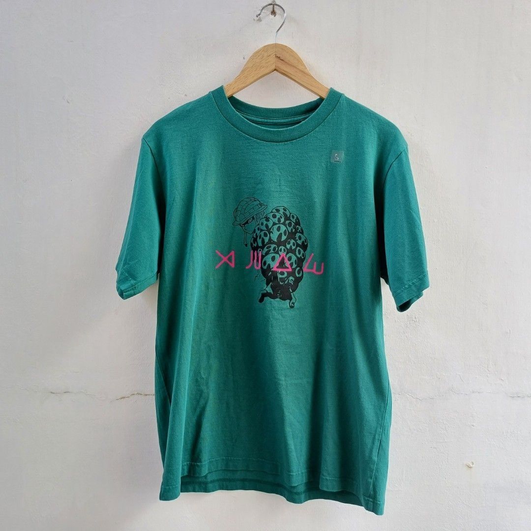 Uniqlo UT HUNTER X HUNTER 53 GREEN T-shirt (Size M), Fesyen Pria