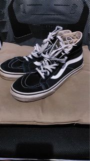(Category: ) located in . Submitted by shop.katch (Listing ID 1378608279, Image 1). Description: .