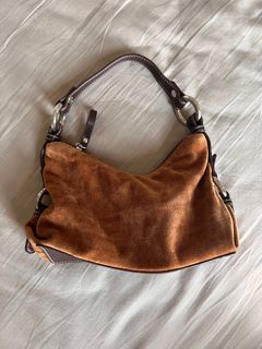 (Category: ) located in . Submitted by itemsbysarah (Listing ID 1378604790, Image 1). Description: .