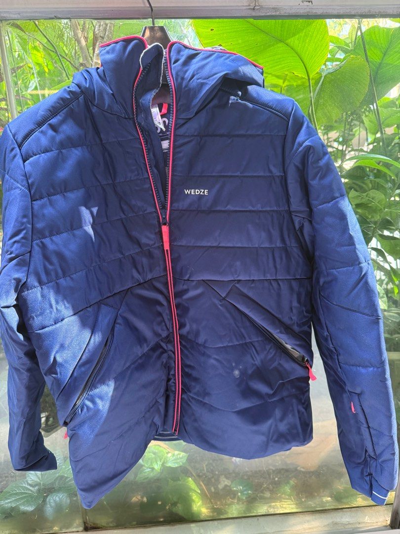 Jacket (Category: Babies & Kids Fashion) located in Singapore. Submitted by stopbyandshop (Listing ID 1378545359, Image 1). Description: Jacket for 10-15degrees. Only wore once for 7 days..