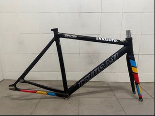 (Category: ) located in . Submitted by dragon_bikes (Listing ID 1378632311, Image 1). Description: .