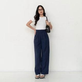 (Kategori: ) berada di . Dikirim oleh avelle.thrift (ID iklan 1378666034, Gambar 1). Deskripsi: .