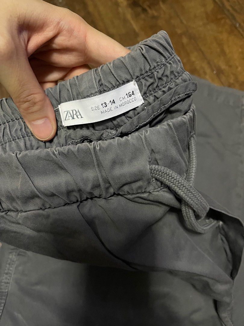Zara kids pants set (Category: Babies & Kids Fashion) located in Manila. Submitted by declutterfindss (Listing ID 1378603903, Image 3). Description: PLS READ Zara kids and h&m set 2pcs (Selling as a set only) -Zara kids gray cargo pants size 13-14yrs -H&M joggers black size 13yrs Last price already will not reply to low ballers SF c/o buyer MOP bpi or gcash only Pick up in Manila or Eastwood,qc.
