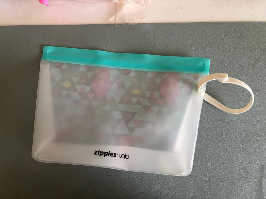 zippies ariel pouch (Category: Purses & Pouches) located in Quezon City. Submitted by b_declutter (Listing ID 1378590177, Image 2). Description: .