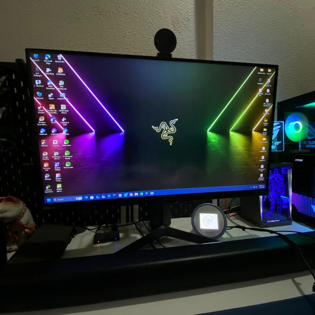 27” UltraGear™ Full HD IPS gaming monitor | 180Hz, IPS 1ms (GtG), HDR10 (Category: Monitor Screens) located in Singapore. Submitted by fastlanesg (Listing ID 1378867954, Image 2). Description: STILL ON WARRENTY TILL 22 JANUARY 2027 BY LG. Selling away my 6 months old gaming monitor as I'm transiting to a laptop use due to my new career change cause i be traveling a lot outside for work. I'm an OCD user so everything is clean and in Perfect condit