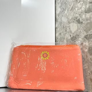 由 shelliemay__ (刊登 ID 1378868574，圖片 1) 提交，位於 的 (類別：)，說明：。