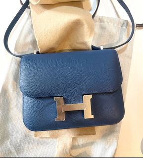 (Category: ) located in . Submitted by avoir_luxe (Listing ID 1378815452, Image 1). Description: .