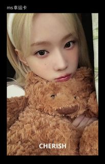 （分類：）位於 。 由 moonie.__ 提交（商品編號 1378790764，圖片 1）。簡介： 。