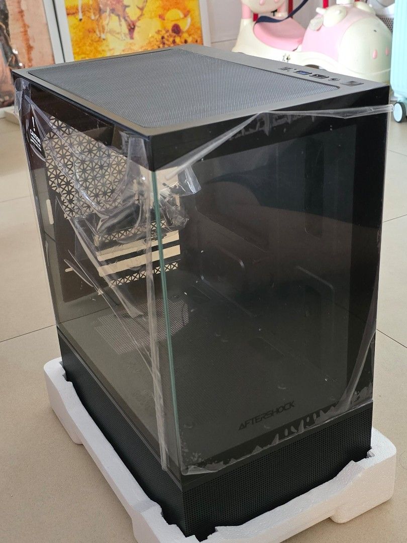 Aftershock PC Casing Brand New (Category: Computer Parts) located in Singapore. Submitted by bunnie.xx (Listing ID 1378816647, Image 1). Description: Selling off my aftershock pc casing, brand new with box included for $70! 🫶🏻 Bought a different casing instead for the ✨️ aesthetics✨️ ☘️ Sizing: 32cm x 21cm x 39cm Negotiations are welcomed, thank you so much!.