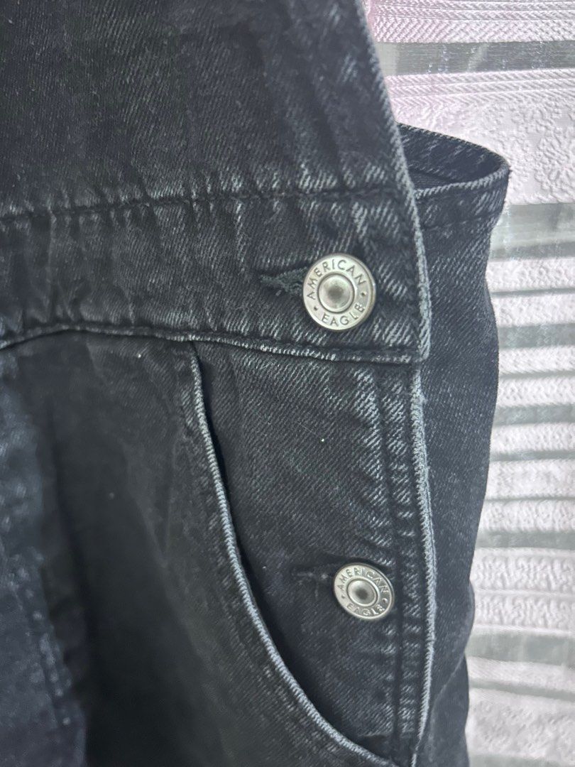 American Eagle denim jumper (Category: Rompers) located in Cavite. Submitted by elledecluttersss (Listing ID 1378908327, Image 3). Description: Can pass as brand new Medium on tag Gcash payment only.