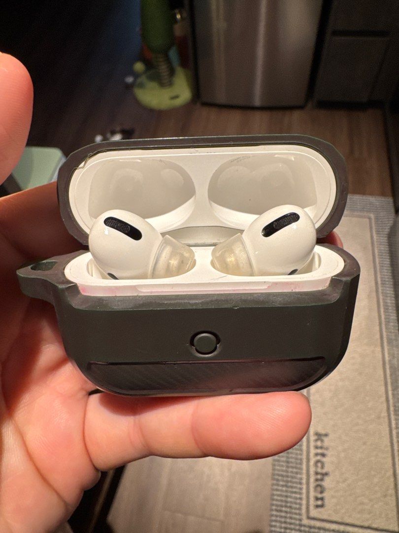 Apple AirPods Pro s1 with Case (Category: Earphones) located in Singapore. Submitted by hotzcommodz (Listing ID 1378735936, Image 2). Description: Used Apple AirPods Pro with charging case. Includes the original charging case with SPIGEN protective cover. The earbuds and case are in good condition. Ready for a new owner!.