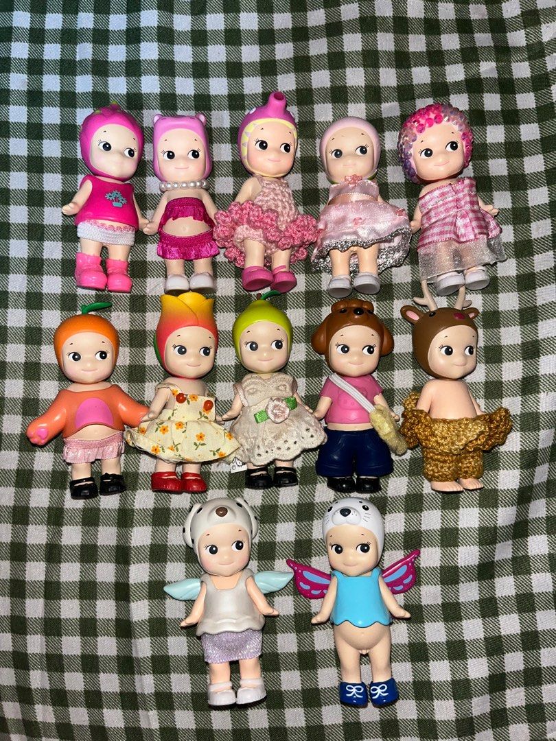 assorted sonny angel regs READ DESCRIPTION (Category: Designer & Blind Box Toys) located in Cavite. Submitted by leiluvsu (Listing ID 1378897549, Image 1). Description: 💌 wts wtt my reg sonnies to PINK sonnies • 500 each tingi except peach (450 1:1), bedazzled cherry blossom (600) & pear (250) ~ can add cash if necessary, can do ratios if lims ~ some have little flaws, most are mint (x sensi) ~ please only offer if you’re sure to trade ~ clothes