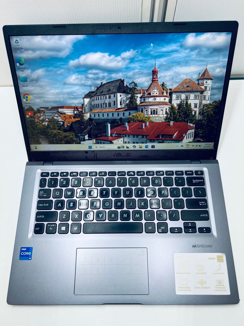 Asus Vivobook X415EA core i5-1135G7 16GB ram (Category: Laptops & Notebooks) located in Singapore. Submitted by pcgallerysg (Listing ID 1378875321, Image 1). Description: Almost mint condition but no box Pls view our customers’ feedbacks, purchase with confidence ! We accept Payments by : CDC vouchers, Cash, Paynow, PayLah. Vivobook X415EA specs : 🔶 Intel Core i5-1135G7 1.6Ghz (turbo to 4.2Ghz ) !! 🔶 14” FHD non touch screen (1920 x 1080) ! 🔶 