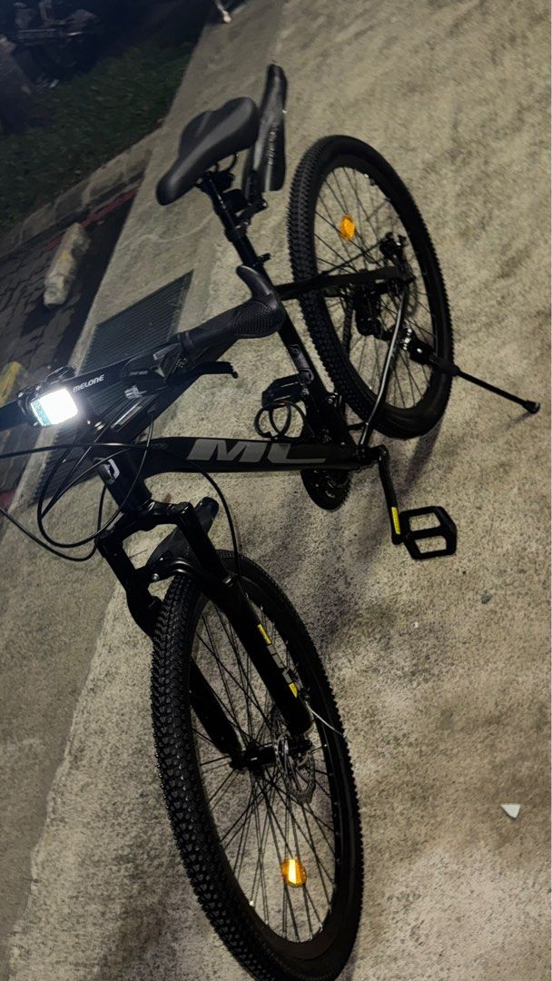 Bicycle (Category: Bicycles) located in Singapore. Submitted by sandeepche19659 (Listing ID 1378876482, Image 1). Description: .