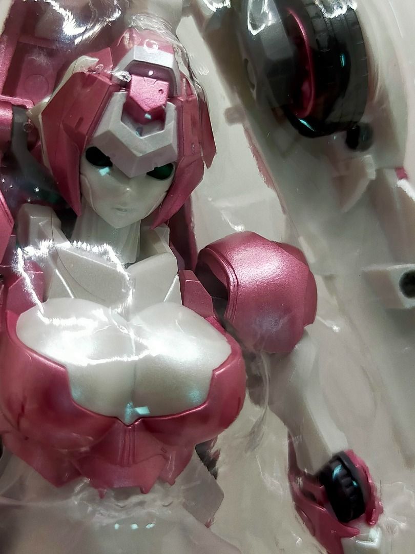 BIG FIRE BIRD EX-01 Nicee (Third Party Transformers Arcee) (Category: Figurines & Statues) located in Sariaya. Submitted by sug0it0ys (Listing ID 1378794583, Image 3). Description: Please read ⚠️ ============= Pass po sa low offers 🙅🏻‍♂️ No long reservations 🙅🏻‍♂️ First come. First served. Shipping transactions only 📦 Will not entertain & decline unreasonable offers/demands 🙅🏻‍♂️ Will CANCEL order/s of NON-RESPONSIVE BUYERS ⚠️ Thank you 🙏