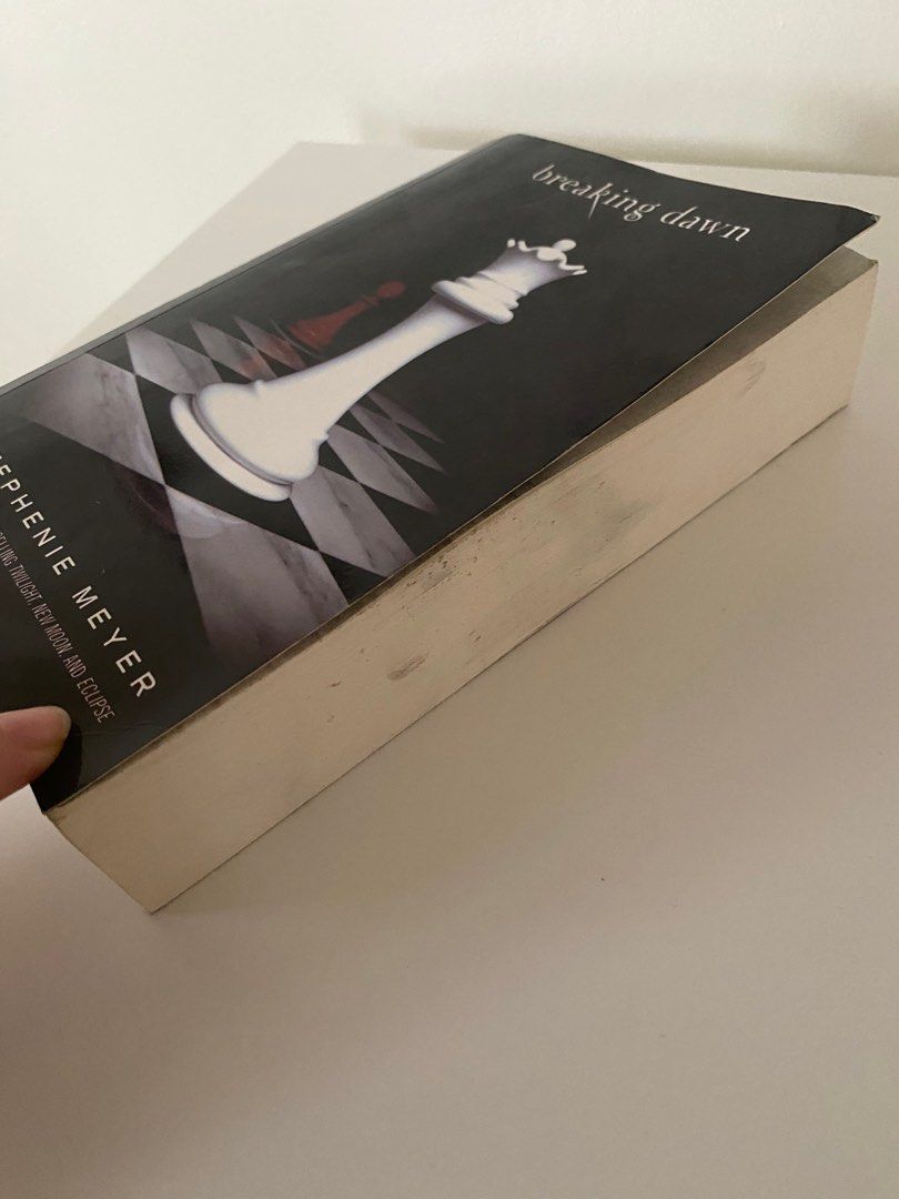 Breaking Dawn by Stephanie Meyer (Category: Storybooks) located in Paranaque City. Submitted by thematerialworld (Listing ID 1378874842, Image 2). Description: Authentic ☺️ ♥ READ MORE in our BUYER GUIDE ♥ https://www.carousell.ph/p/%F0%96%A5%94your-2025-buyer-guide%F0%96%A5%94-1364180366/?t-id=15518329_1745944375164&t-referrer_browse_type=seller&t-referrer_page_type=profile&t-referrer_request_id=nHTwAJH9OtNQhoP6&t-tap_index=13.