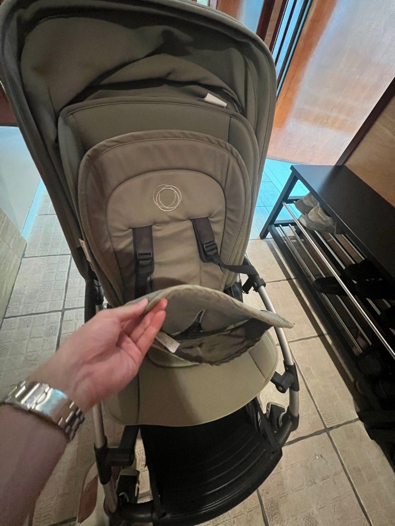 (3 in 1) Bugaboo Bee 3 Stroller + Seat Cover + Comfort Wheeled Board (Category: Strollers) located in Singapore. Submitted by jxywk (Listing ID 1378817475, Image 2). Description: 1) Bugaboo Bee 3 stroller in great condition, with a comfort wheeled board. The stroller is easy to maneuver and folds compactly. 2) Also comes with original bugaboo seat cover, so you can easily remove and wash if your baby/kid dirties the stroller (it does happen…haha)