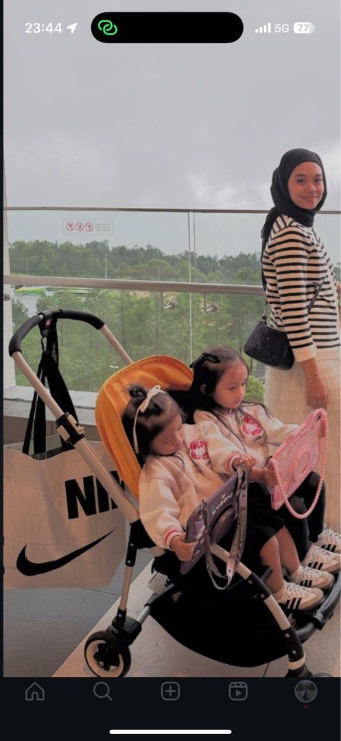 Bugaboo Bee Plus (Category: Strollers) located in Shah Alam. Submitted by cahashim (Listing ID 1378893384, Image 2). Description: Yellow canopy, well used with fair scratches but still works perfectly well!! Nego til letgo, the smoothest stroller ever. Will miss this stroller a lot, full of memories. Hope new owner can take care of it for the next 5/6 years! .