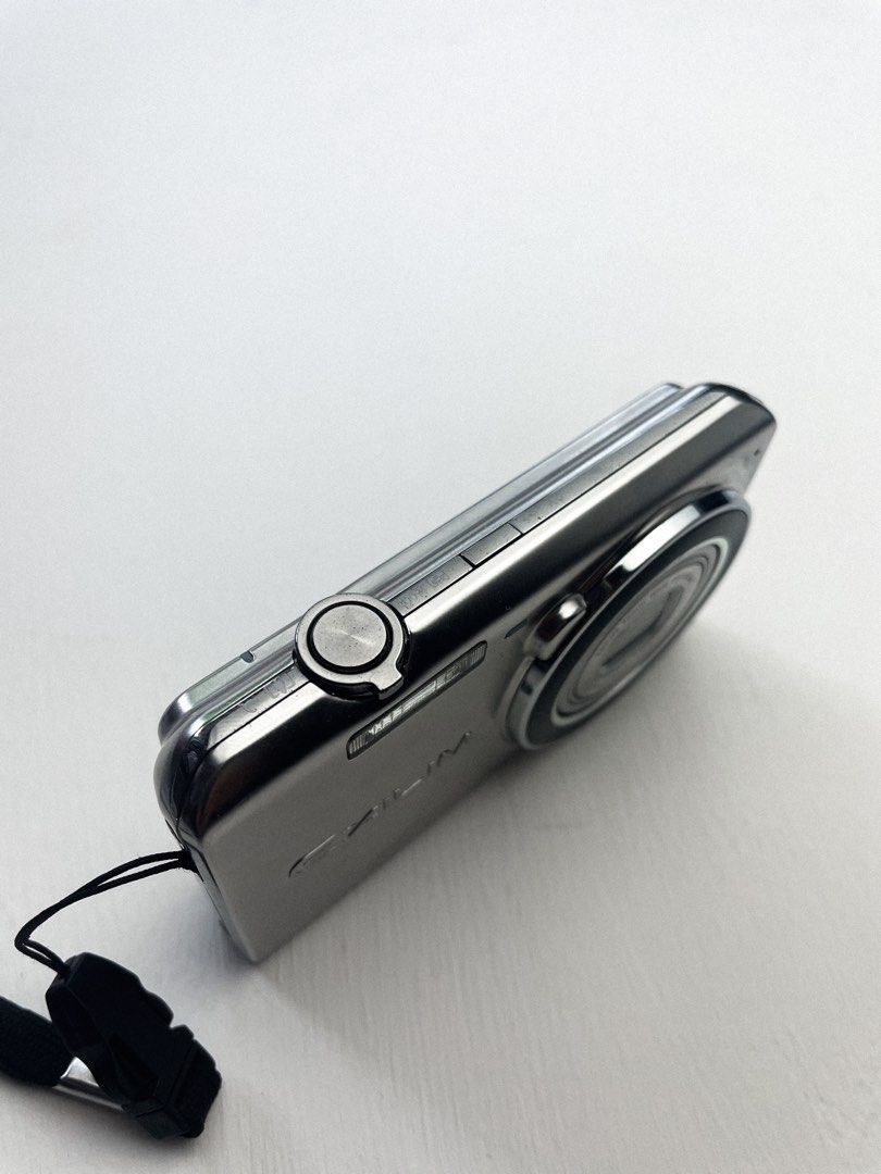 Casio Exilim ZS30 20MP Digital Camera (Category: Cameras) located in Cordon. Submitted by theclassic (Listing ID 1378790464, Image 3). Description: 🚨YOU MAY REQUEST VIDEOS OF THE ITEM! This is a 20-megapixel model with a clean-lined stainless body. A stylish camera with the quality look and feel of stainless steel, and a high-performance body design measuring just 16.5 mm * at the slimmest points. 📌 Condition: 9.5/10 📌 Cosmetics: 8/10 📌 Flash