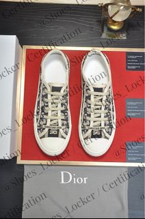 (Category: ) located in . Submitted by shoes_locker (Listing ID 1375924044, Image 1). Description: .