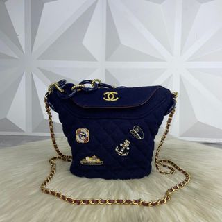 (Kategori: ) berada di . Dikirim oleh bagsie.vintage (ID iklan 1378828638, Gambar 1). Deskripsi: .