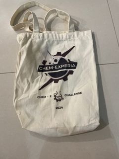 (Category: ) located in . Submitted by wenqi_low (Listing ID 1378904865, Image 1). Description: .