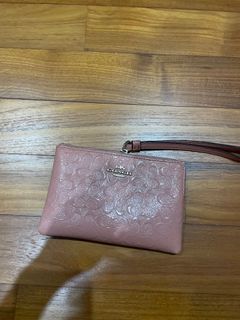 (Category: ) located in . Submitted by katespadel01545 (Listing ID 1378758335, Image 1). Description: .