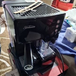 (Category: ) located in . Submitted by ravengandah (Listing ID 1378774617, Image 1). Description: .