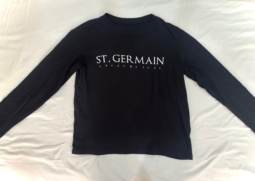 cotton on black printed long sleeves (Category: Longsleeves) located in San Fernando. Submitted by arte.things (Listing ID 1378860774, Image 1). Description: • size: XXS • mop: gcash • rfs: decluttering.
