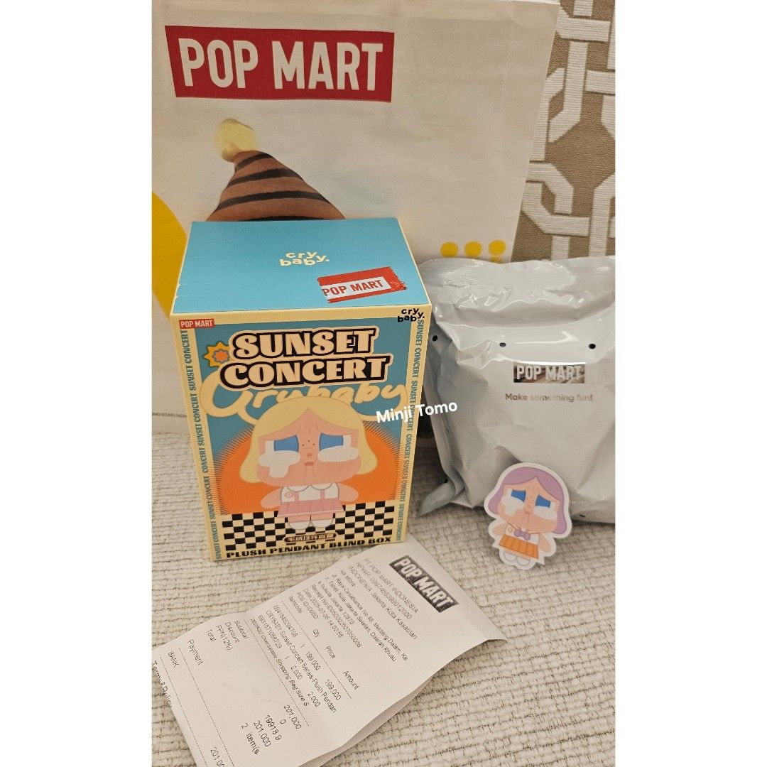 Cry Baby Sunset Concert gt gt Bright Orange Toys Collectibles Mainan