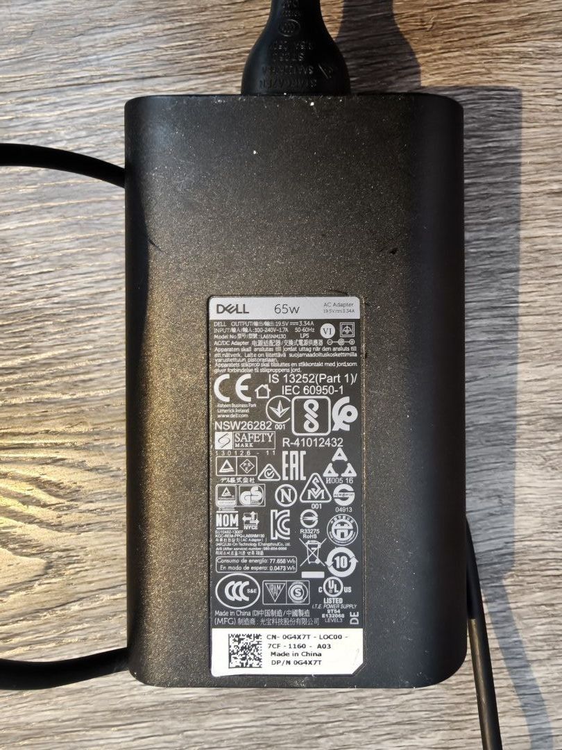 Dell Laptop cable (Category: Cables & Adaptors) located in Singapore. Submitted by donnie_man (Listing ID 1378818574, Image 3). Description: Dell laptop cable 65w Output 19.5v-3.34A.