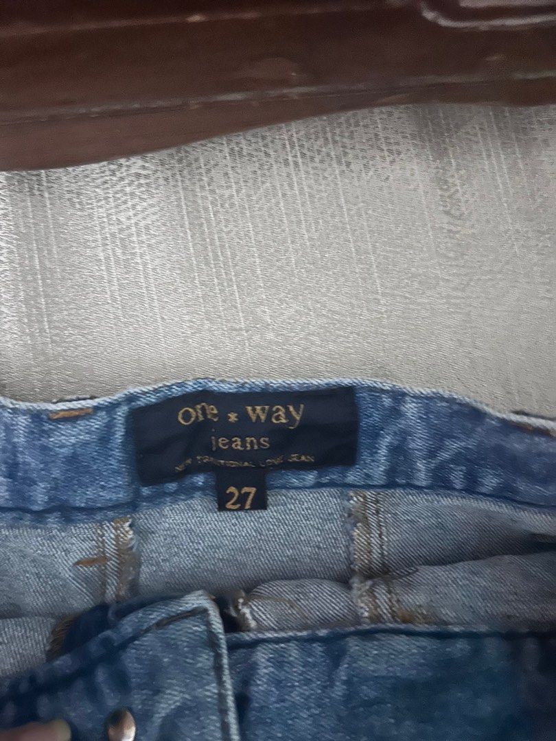 Denim Skirt (Category: Skirts) located in Cavite. Submitted by elledecluttersss (Listing ID 1378909642, Image 2). Description: 27 on tag Gcash payment only.