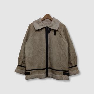 (Category: ) located in . Submitted by thriftelle (Listing ID 1378899408, Image 1). Description: .