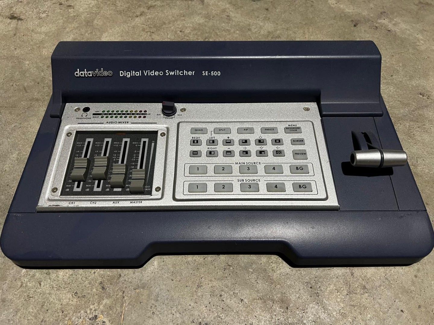 Digital Video Switcher (Category: Other Audio Equipment) located in Singapore. Submitted by borntorace (Listing ID 1378884427, Image 1). Description: In good condition Cash & Carry.